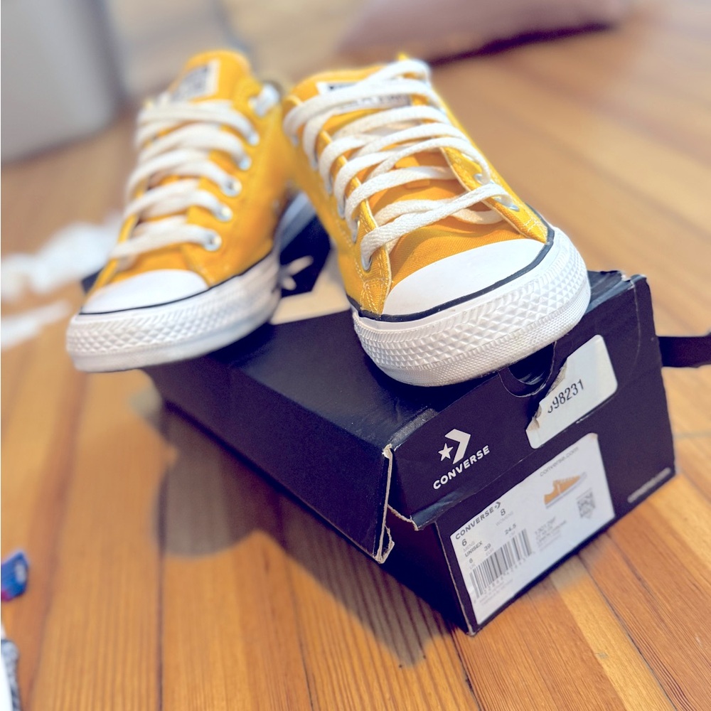 Yellow like the sun converse